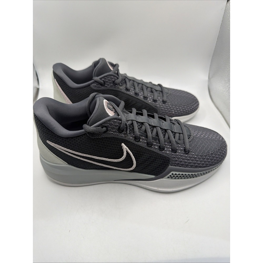 Nike Sabrina 1 DarkGray/Platinum Violet Basketball Shoes. Men's 7.5, Women's 9.
